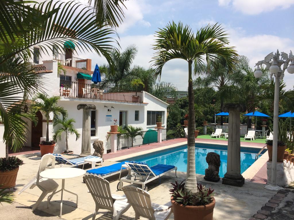 Hotel Bajo El Volcan Куэрнавака Экстерьер фото