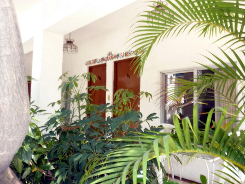 Hotel Bajo El Volcan Куэрнавака Экстерьер фото
